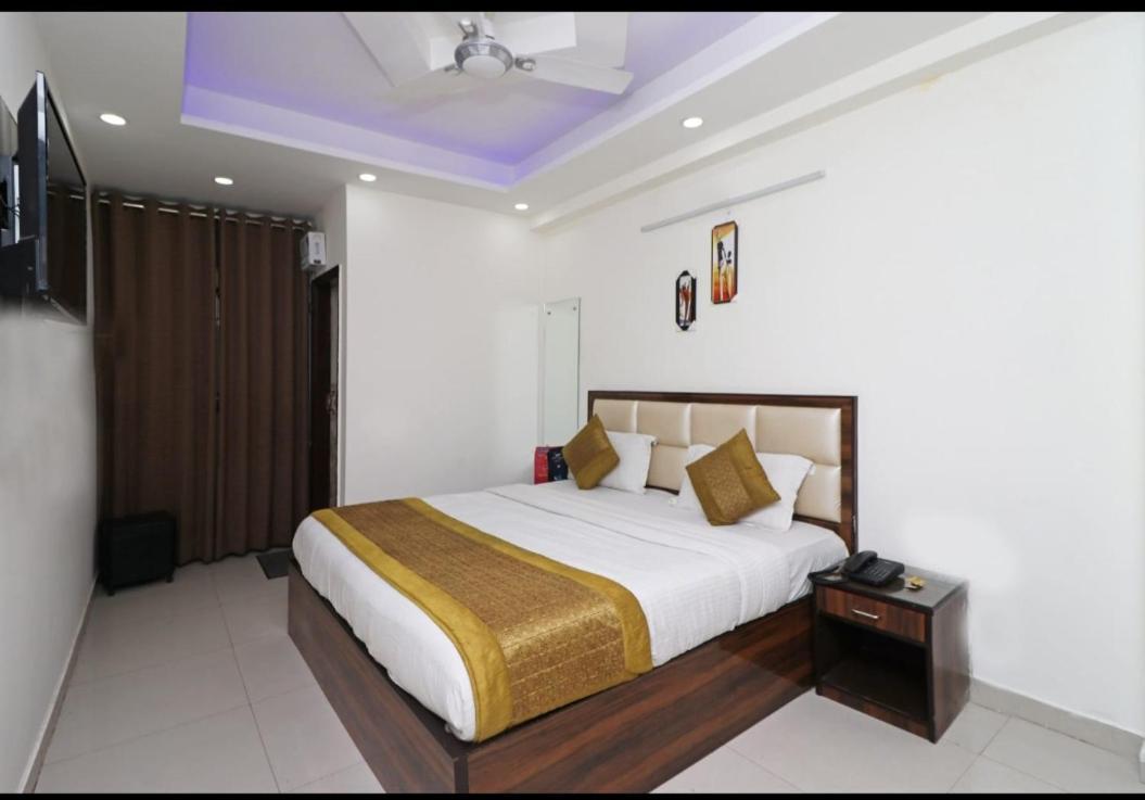 Hotel O Sweet Palace New Delhi Exteriör bild